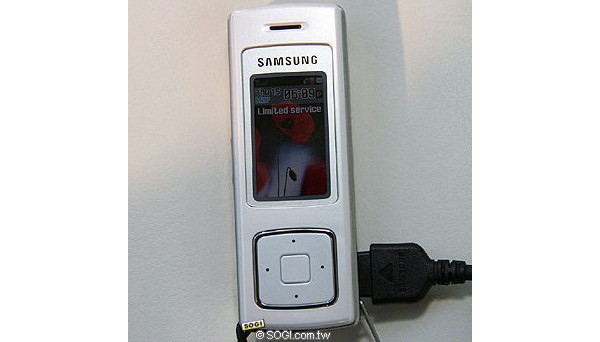 Samsung, CeBIT, F200